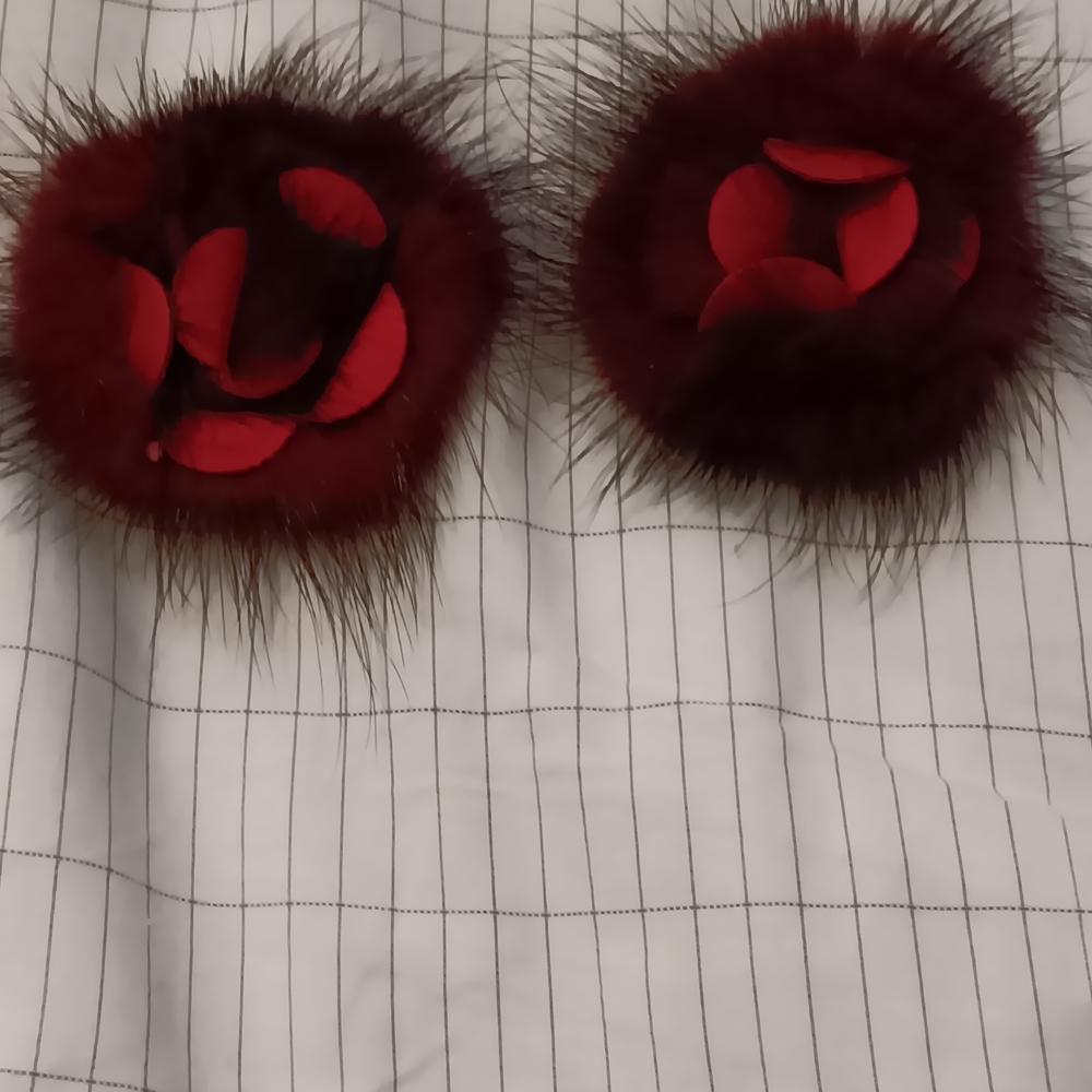 Elegant Burgundy Genuine Fur Flower Shoe Jewelry, Nwot ,One Size
